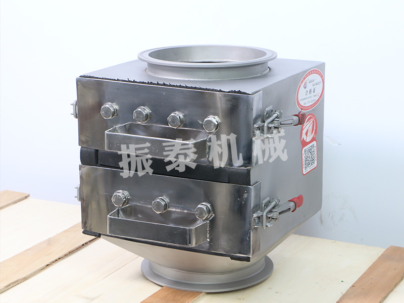 寧波DN150-7抽屜式除鐵器生產(chǎn)已完成，驗(yàn)收合格準(zhǔn)備發(fā)貨！